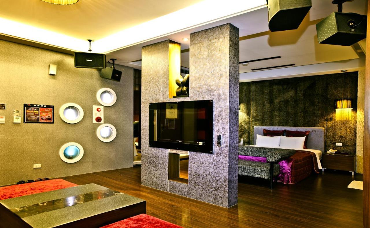 Gold Sand Motel Shulin Exteriör bild