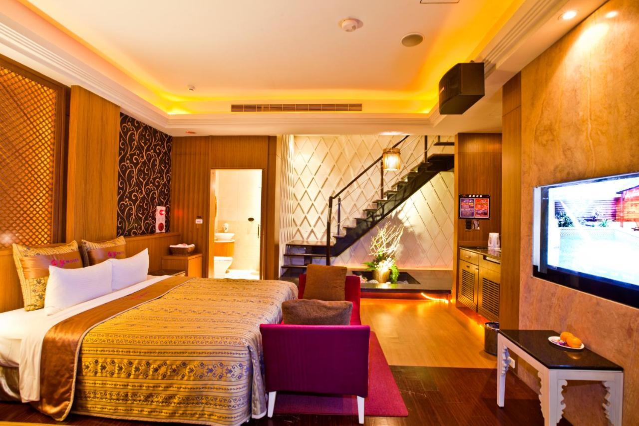 Gold Sand Motel Shulin Exteriör bild